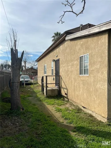 230 Eye Street, Bakersfield, California 93304