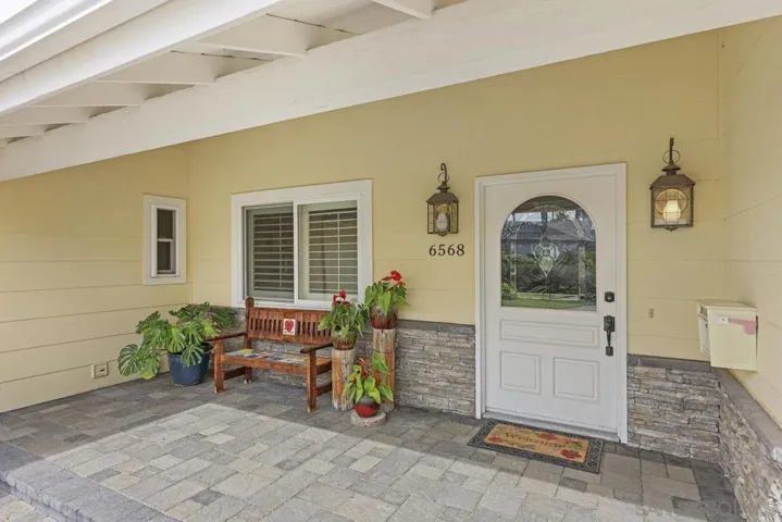 6568 Sunny Brae Dr, San Diego, California 92119