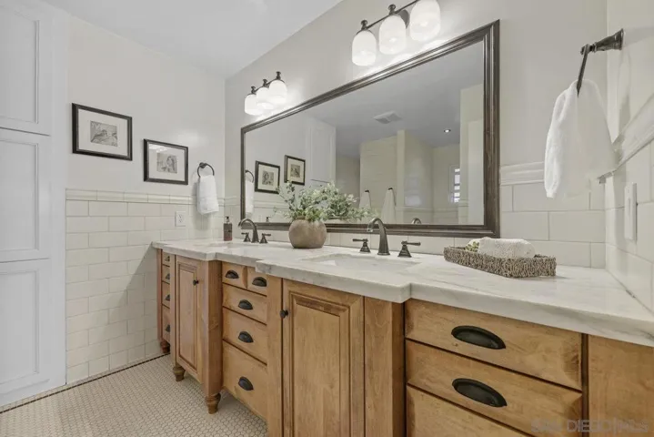 6568 Sunny Brae Dr, San Diego, California 92119