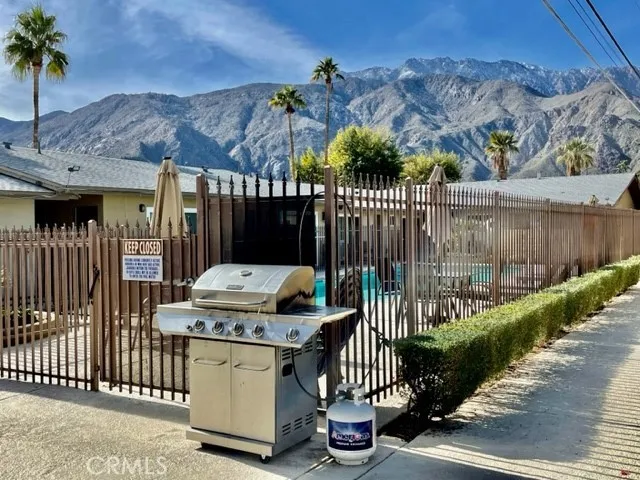 685 E Vista Chino 8, Palm Springs, California 92262
