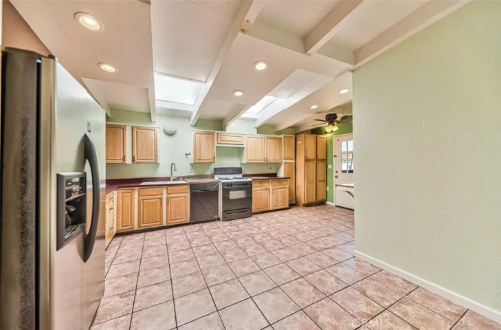 Large Kitchen area with room for a dining table