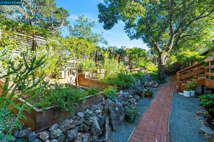 17100 Keaton Ave, Sonoma, California 95476