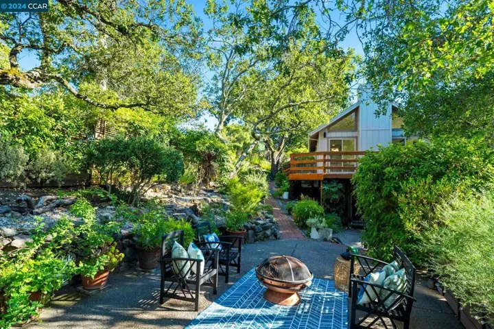 17100 Keaton Ave, Sonoma, California 95476