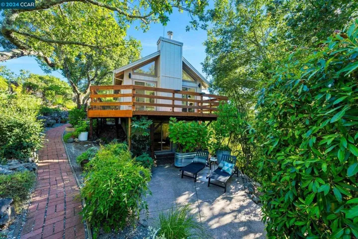 Living Room Deck
