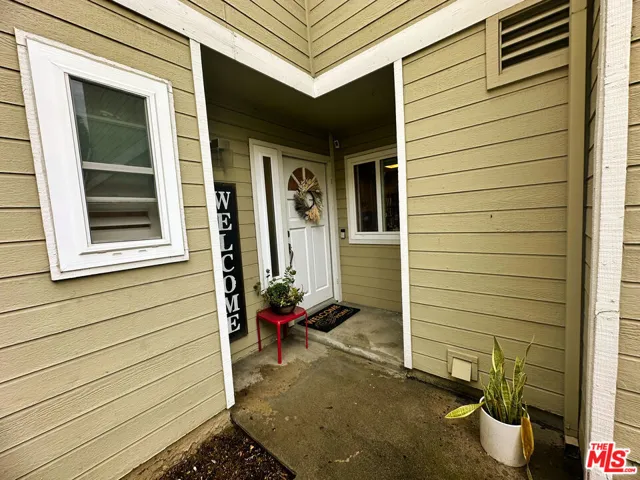 Welcome Home to this cozy abode.