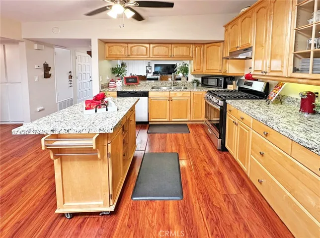 1819 Florida Street, Huntington Beach, California 92648