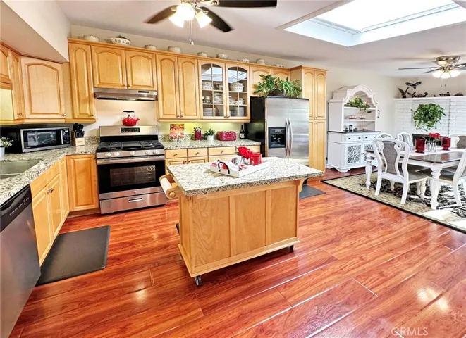 1819 Florida Street, Huntington Beach, California 92648
