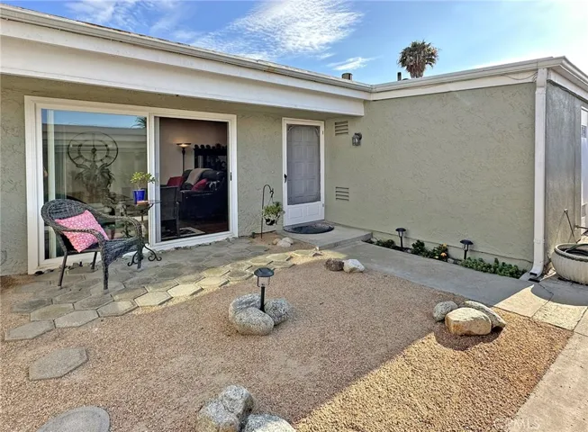 1819 Florida Street, Huntington Beach, California 92648