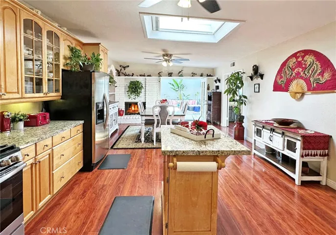 1819 Florida Street, Huntington Beach, California 92648
