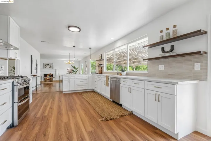 12669 Skyline Blvd, Oakland, California 94619