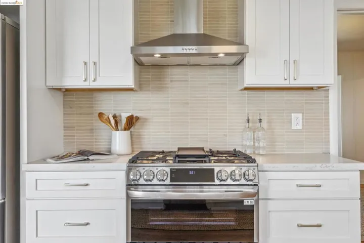 12669 Skyline Blvd, Oakland, California 94619