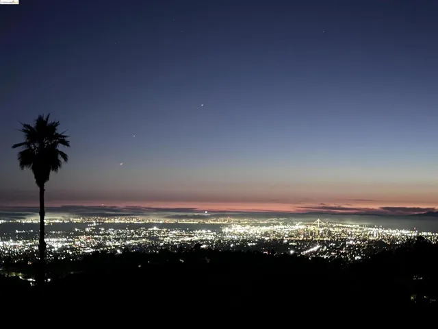 12669 Skyline Blvd, Oakland, California 94619