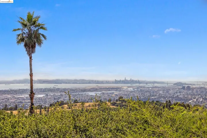 12669 Skyline Blvd, Oakland, California 94619