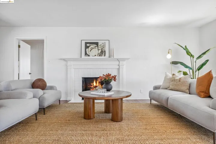 12669 Skyline Blvd, Oakland, California 94619