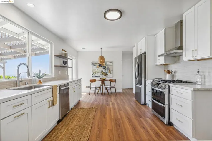 12669 Skyline Blvd, Oakland, California 94619