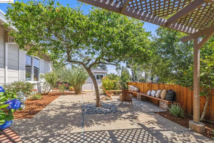 12669 Skyline Blvd, Oakland, California 94619