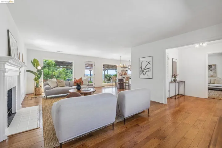 12669 Skyline Blvd, Oakland, California 94619