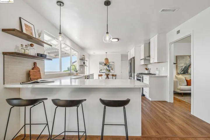 12669 Skyline Blvd, Oakland, California 94619
