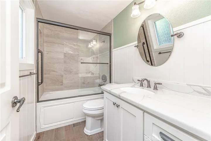 Bathroom Ensuite Downstairs