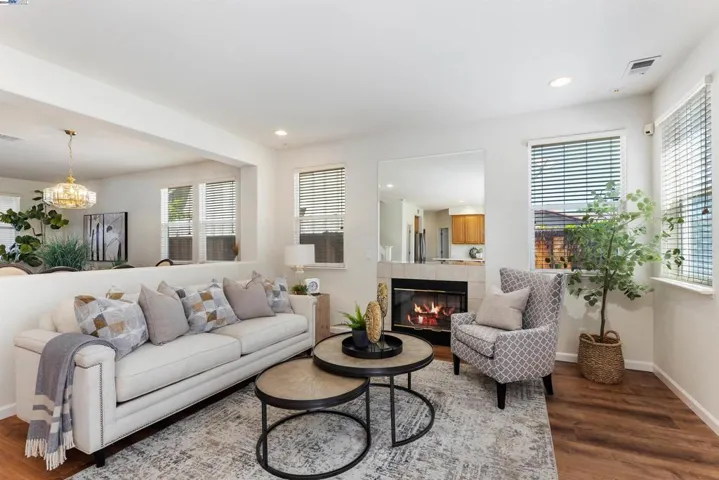 14 Foreman St, Oakley, California 94561