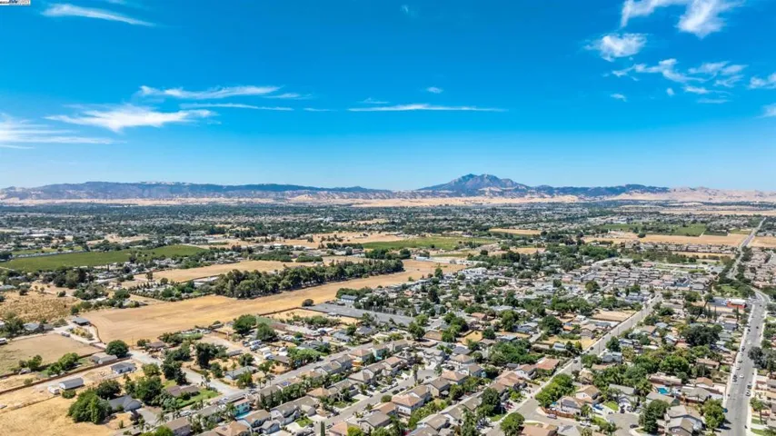 14 Foreman St, Oakley, California 94561