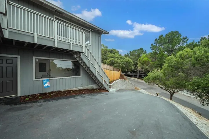 400 Middle Road, Belmont, California 94002