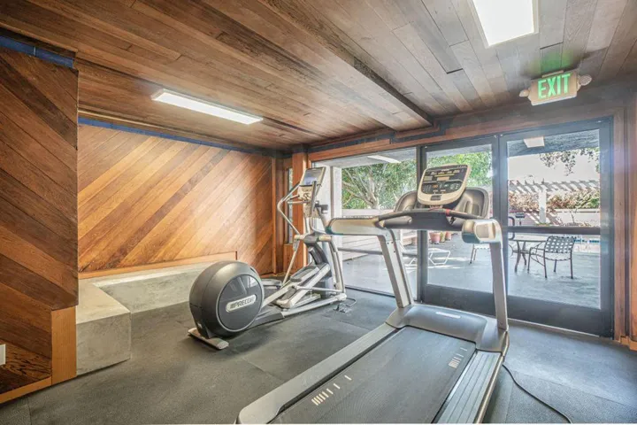 58 N El Camino Real 315, San Mateo, California 94401