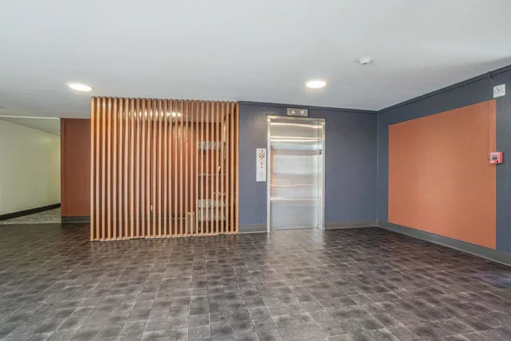 58 N El Camino Real 315, San Mateo, California 94401