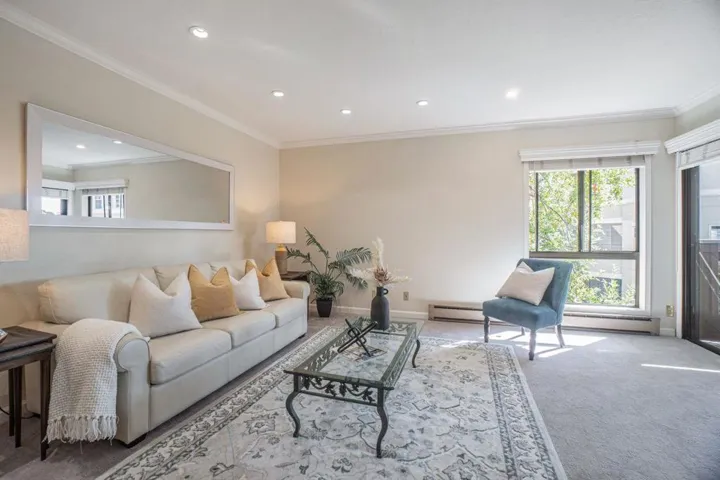 58 N El Camino Real 315, San Mateo, California 94401
