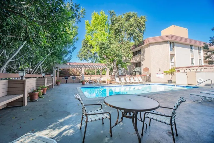 58 N El Camino Real 315, San Mateo, California 94401
