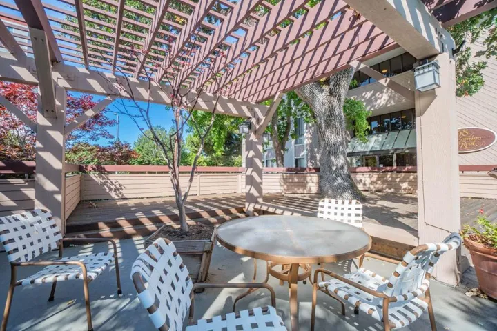 58 N El Camino Real 315, San Mateo, California 94401