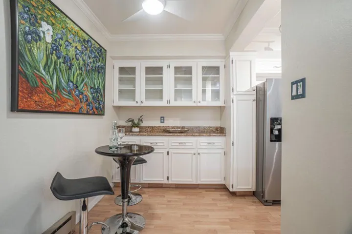 58 N El Camino Real 315, San Mateo, California 94401