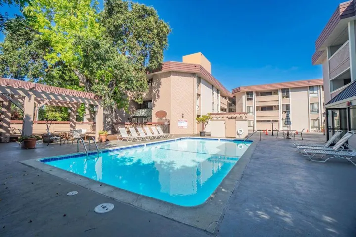58 N El Camino Real 315, San Mateo, California 94401