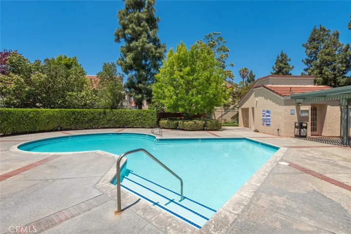 There are two pools, spas and jacuzzis in the community