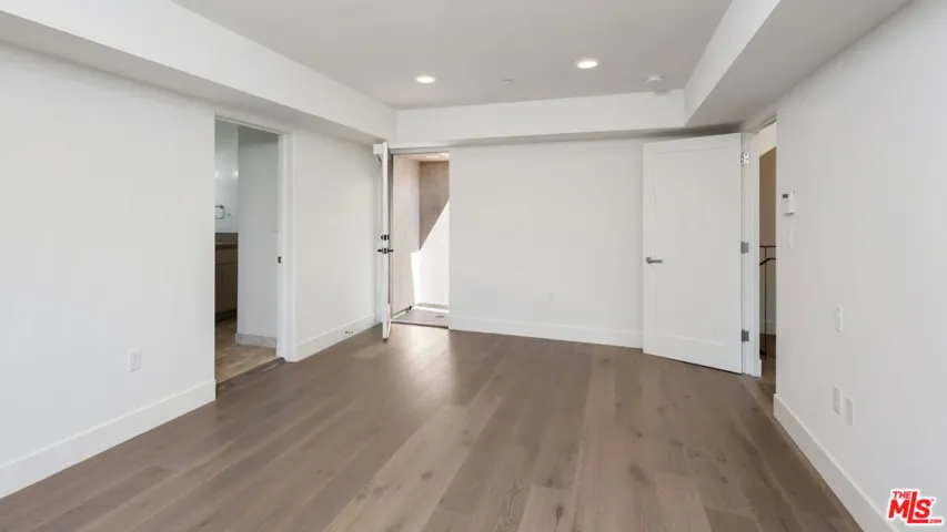 943 16th Street 1, Santa Monica, California 90403