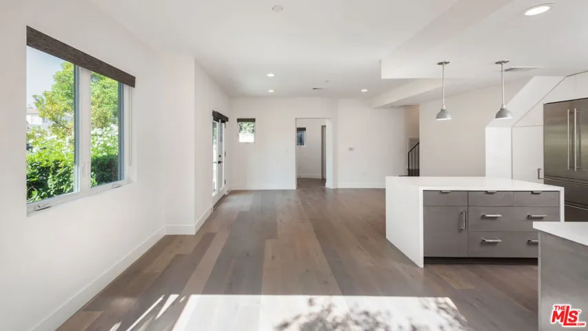 943 16th Street 1, Santa Monica, California 90403