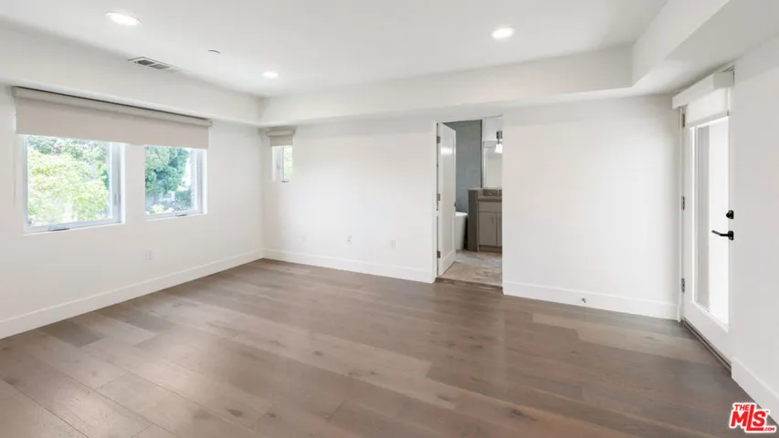 943 16th Street 1, Santa Monica, California 90403