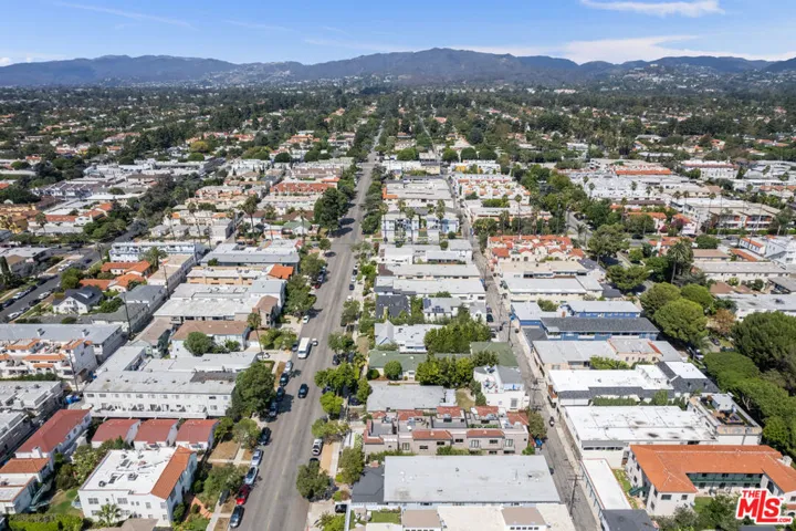 943 16th Street 1, Santa Monica, California 90403