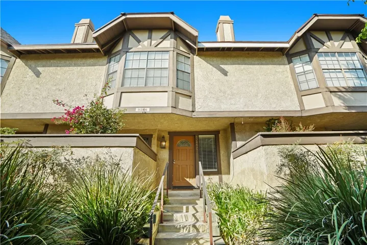8245 Mason Avenue C, Winnetka, California 91306