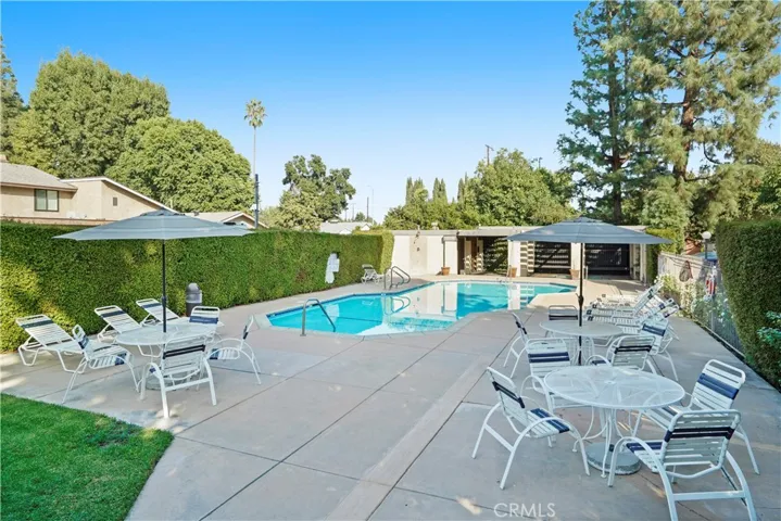 8245 Mason Avenue C, Winnetka, California 91306