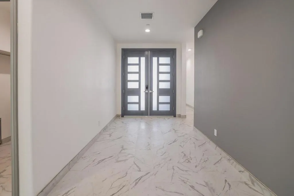 gallery-image 4