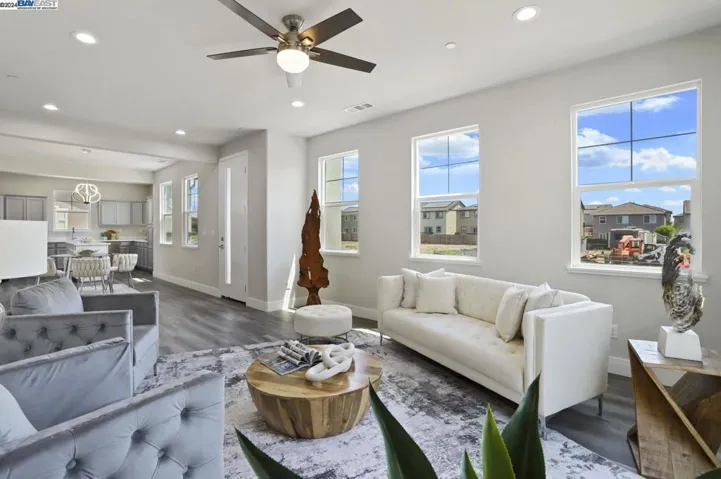 1643 Bella Lago Dr, Stockton, California 95206