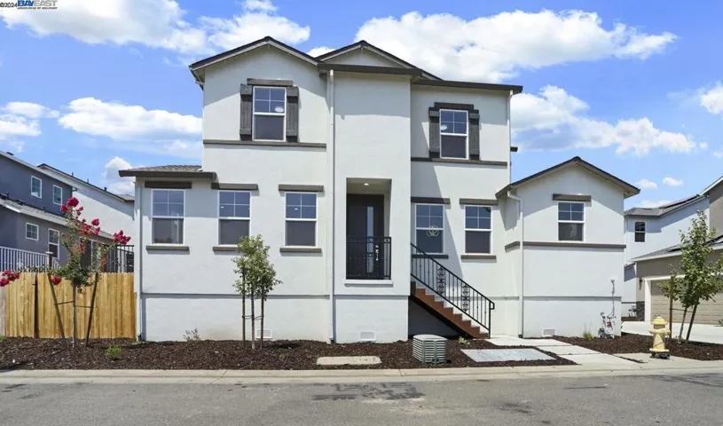 1643 Bella Lago Dr, Stockton, California 95206