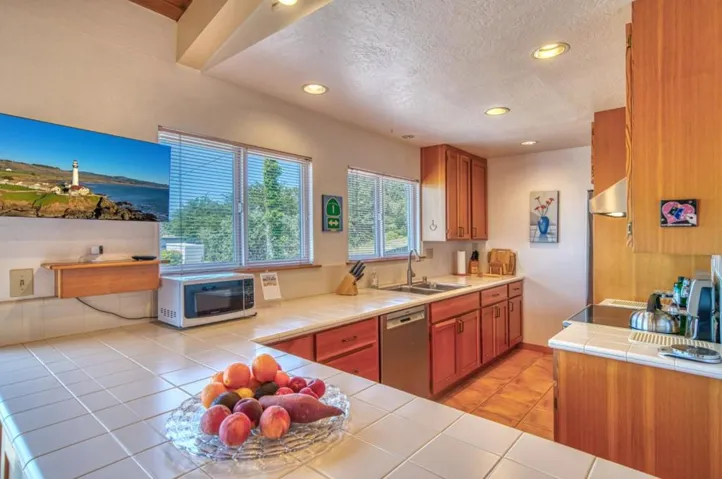 297 14th Street, Montara, California 94037
