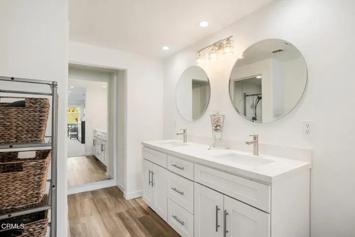 2520 Oldham Cir Oxnard CA-large-033-030-