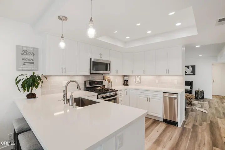 2520 Oldham Cir Oxnard CA-large-020-022-