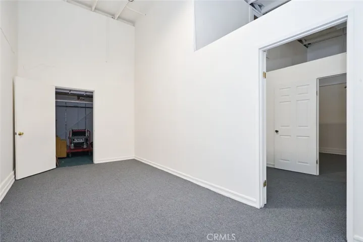 1025 W Arbor Vitae Street, Inglewood, California 90301