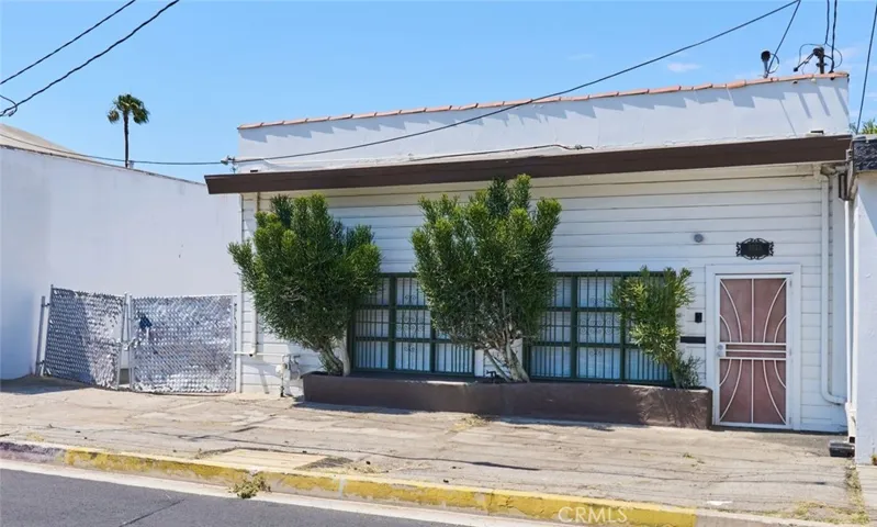 1025 W Arbor Vitae Street, Inglewood, California 90301