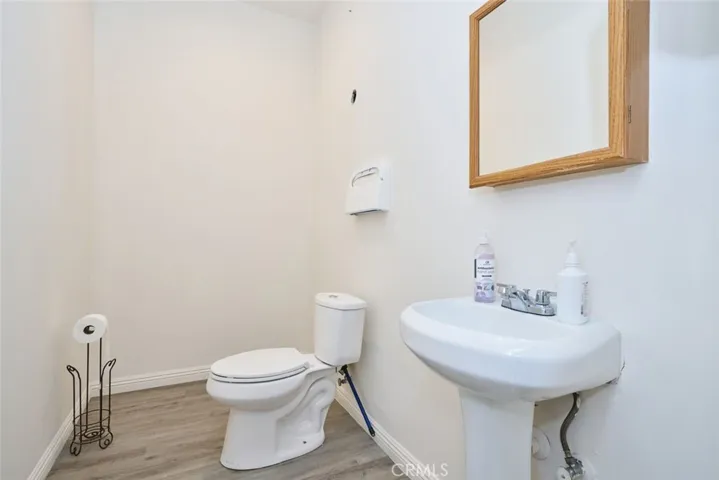 1025 W Arbor Vitae Street, Inglewood, California 90301