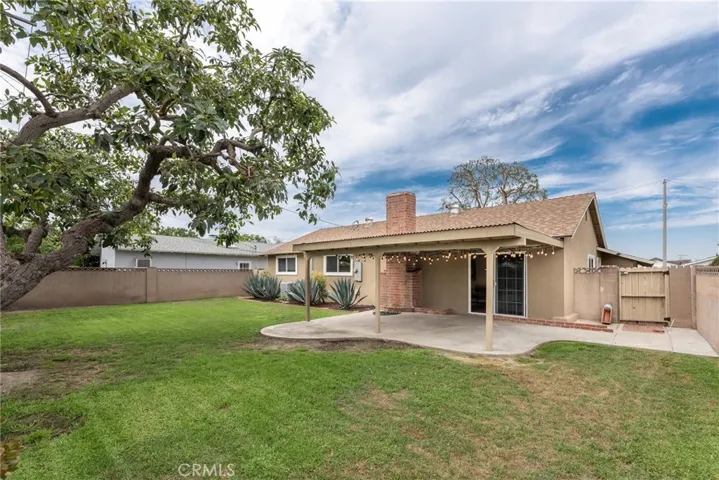 828 S Gilbuck Drive, Anaheim, California 92802
